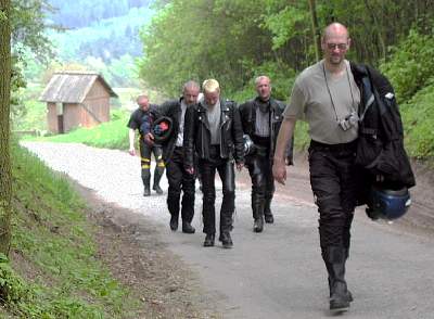 Aufstieg der Gruppe zur Leuchtenburg