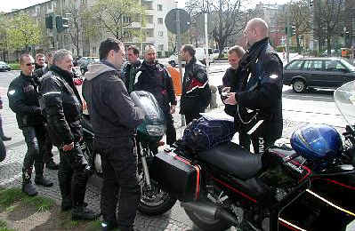 Treffen zur MCLB-Osterausfahrt 2004